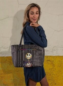 The Nightmare Before Christmas Uptown Cooler Tote Bag -Bioworld Central 20661720 av5